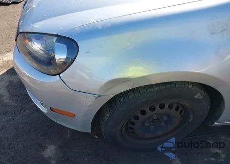 2014 Volkswagen Golf 2.5L z USA, uszkodzony, nr VIN WVWDB7AJ6EW005672